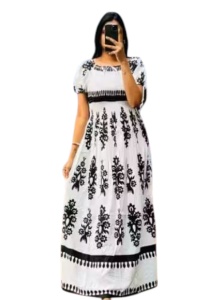 Rochie lunga de vara cu model floral elegant