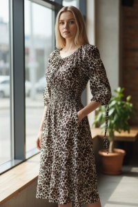Rochie lunga de vara cu model floral elegant