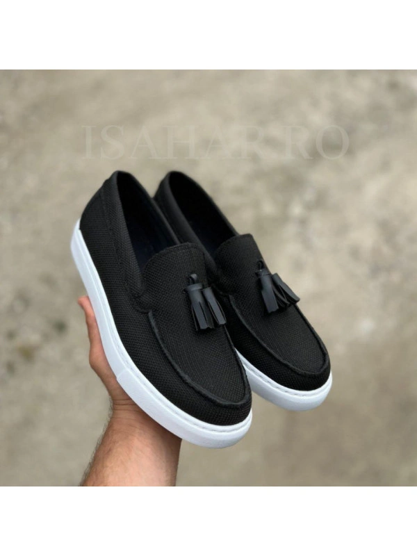 Mocasini barbati, cu ciucuri, un model casual, usor si confortabil, Isahar