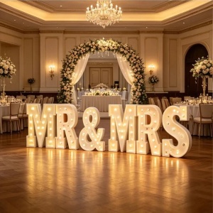 Litere Luminoase LED MR & MRS (100CM) | Litere Volumetrice pentru Nunți & Evenimente Romantice