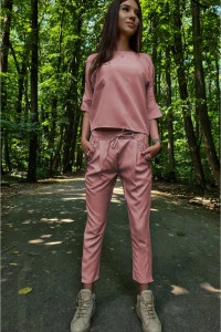 Compleu roz bluza pantalon