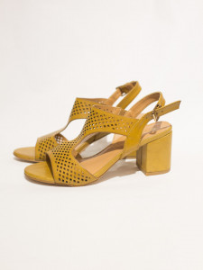 Sandale imitatie piele perforata