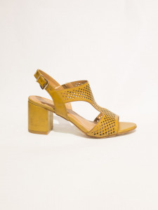 Sandale fashion inchidere curelusa