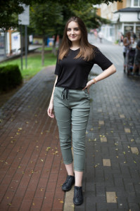 Pantaloni slim moderni elastici casual