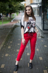 Pantaloni slim elastici casual