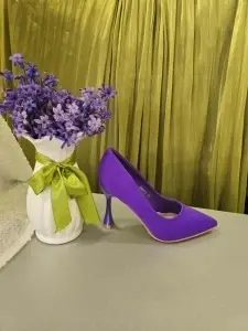 Pantofi eleganti mov stileto