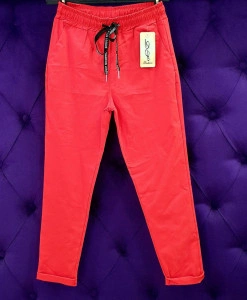 Pantaloni confortabili trend fashion moda