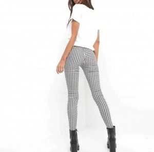 Pantaloni strech slim elastici