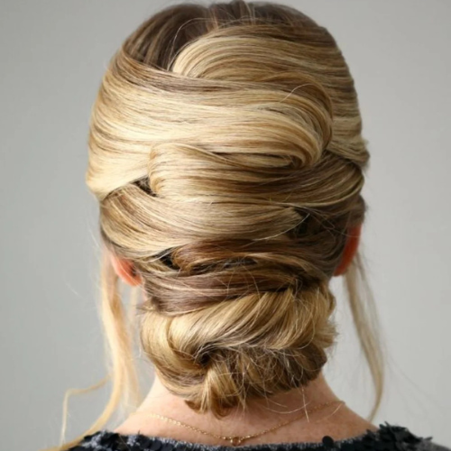 Styling profesional cu ace și agrafe