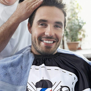 Pelerina manta pentru frizerie coafor lunga cu elastic barber shop neagra cu imprimeu - Img 7