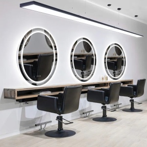 Set Mobilier Coafor Chesterfield cu scaun frizerie negru auriu, scafa profesionala, oglinda LED - Img 7