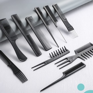 Set profesional frizerie & coafor complet - Jasper - pelerină, piepteni, clipsuri, pulverizator, foarfecă + husă - Img 2