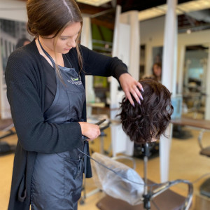 Set Coafor pentru Începători cu Foarfecă de Tuns și Cap de Manechin - Blond Auriu - Img 2