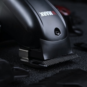 WMARK NG-1001 – Mașină de tuns profesională fără fir, 6600 RPM, lamă Zero Overlap, baterie 2500 mAh, autonomie 300 min, neagra - Img 4