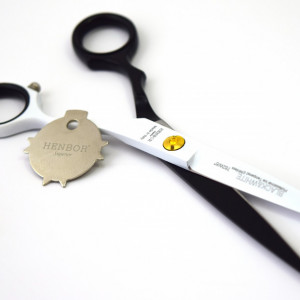 Set frizerie coafor Henbor model Ario05, 3 piese, cu foarfeca de tuns, pelerina, piepten - Img 5
