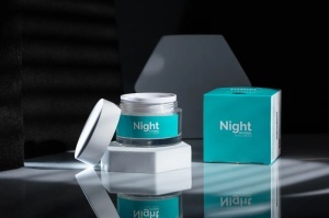 Crema de Noapte – Regenerare Profunda si Hidratare Intensa cu Acid Hialuronic, Vitamina B5 și Ulei de Cedru, 50ml, Cedrelle - Img 4