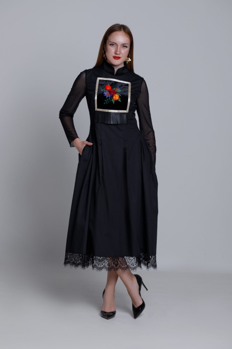DREAM black dress with embroidery
