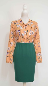 Compleu bluza mustar cu flori si fusta verde - Img 1