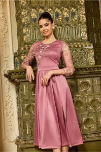 Rochie DY Fashion roz cu dantela florala la bust