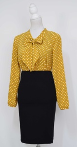 Compleu bluza mustar cu buline albe si fusta neagra