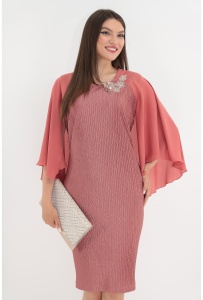 Rochie eleganta roz cu pelerina din voal