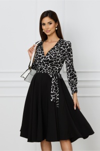 Rochie MBG neagra cu imprimeu alb la bust
