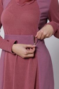 Rochie RAELYN midi din tricot zmeuriu si felpa - Img 5