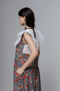 SONNET dress with gray floral print - Img 5