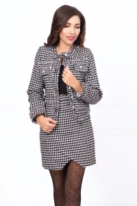 Compleu Pretty Woman din tesatura chanel cu fusta mini si sacou