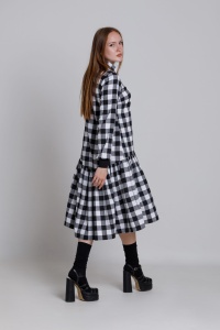EDINA24 black and white checkered dress with white lace applications - Img 3