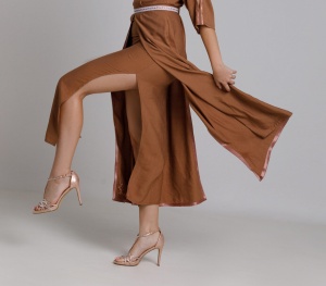 RAILA dress in cappuccino triple veil - Img 1