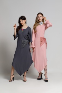 Rochie HARRIS roz pudrat cu esarfa brodata - Img 1