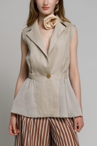 TALA vest made of linen and greige veil