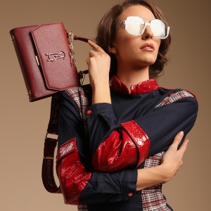 Poșetă satchel femei Steve Madden Latucca bordo cu logo frontal 1668possblattucabo - Img 2