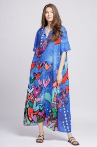 Rochie lunga A-line din vascoza cu imprimeu inimi pe fond albastru
