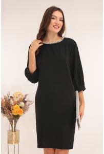Rochie cocktail neagra cu strasuri la decolteu