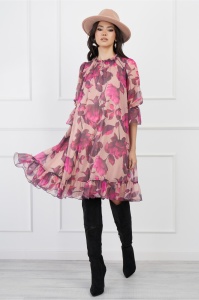 Rochie DY Fashion bej din voal cu imprimeuri roz si volan la baza