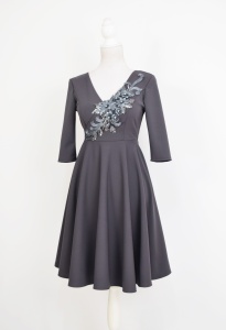 Rochie eleganta clos gri cu broderie 3D Rebeca