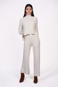 Compleu Ramona ivory din tricot cu bluza si pantaloni