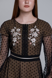 Rikaya Long cream dress in black tulle with polka dots - Img 3