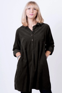 Rochie din catifea reiata cu guler camasa,neagra