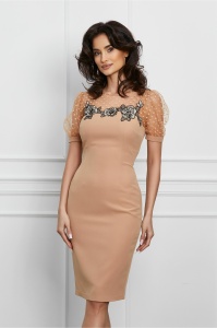 Rochie MBG bej cu broderie florala la bust si buline