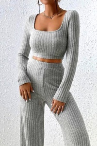 Compleu tetra Charlotte, cu bluza crop, decolteu amplu si pantaloni lejeri, Gri - Img 4