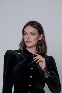 Jacheta ALEXA neagra din catifea si dantela - Img 2