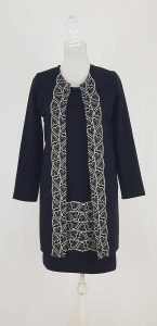 Compleu elegant negru cu broderie bej