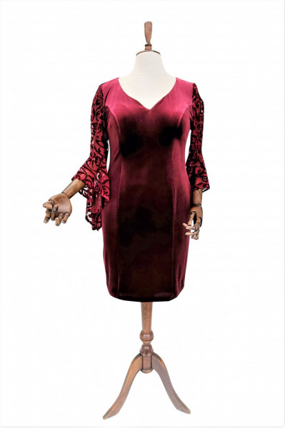 Rochie dreapta din catifea bordo Monica