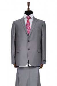 Costum clasic