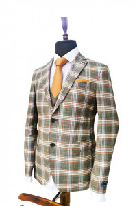 Costum slim fit in carouri