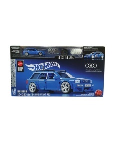 Hot Wheels '94 Audi Avant RS2 sklopivi set