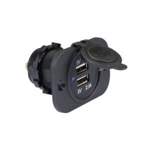 ADAPTOR AUTO 12...24V/5V, 2xUSB 2.1A+1A